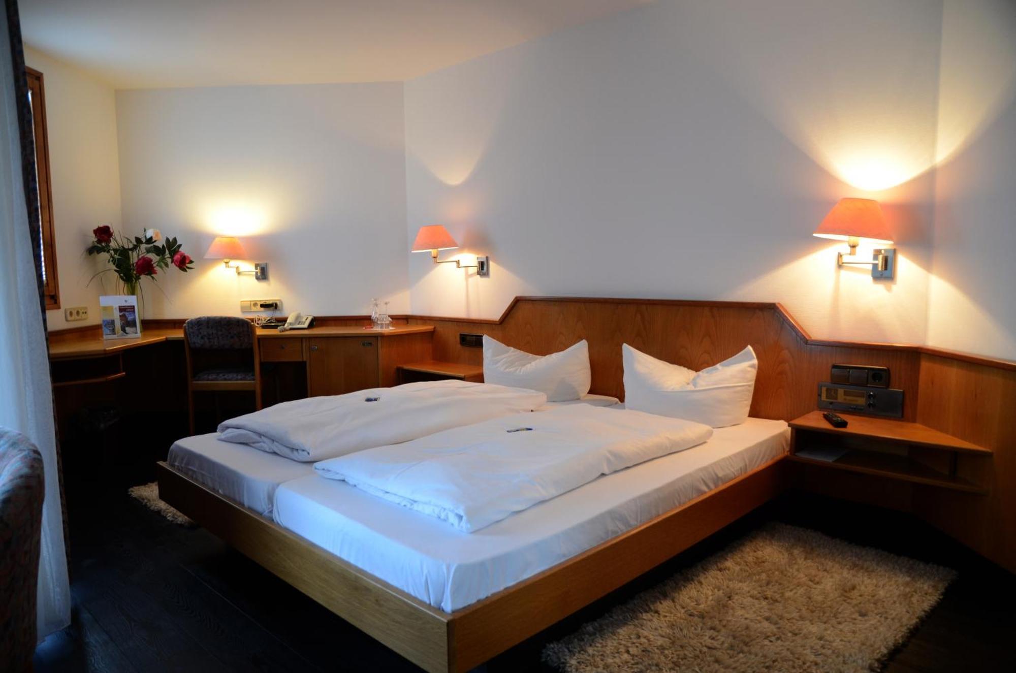 Hotel Mohren Ochsenhausen Extérieur photo